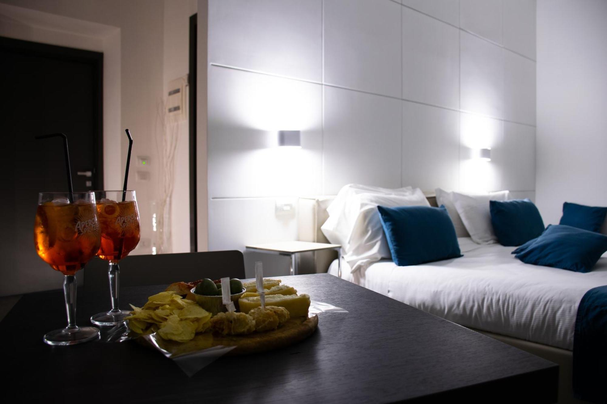 Megaris Luxury Suite Rooms Napoli Eksteriør bilde