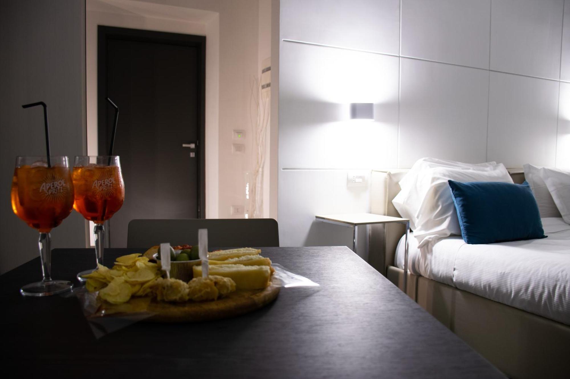 Megaris Luxury Suite Rooms Napoli Eksteriør bilde